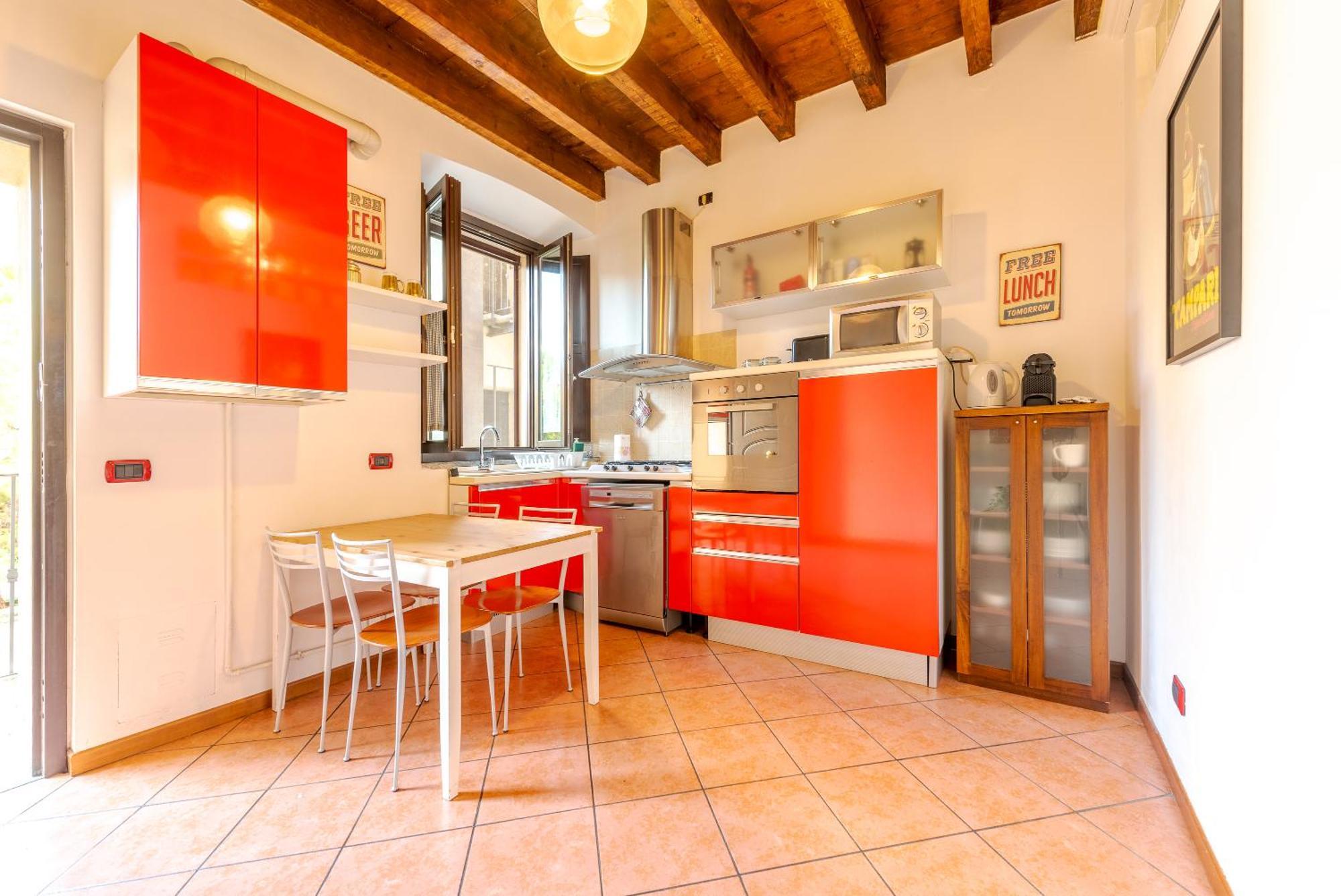 Guest Planet - Rosso Milano Apartment - Navigli Area Eksteriør billede