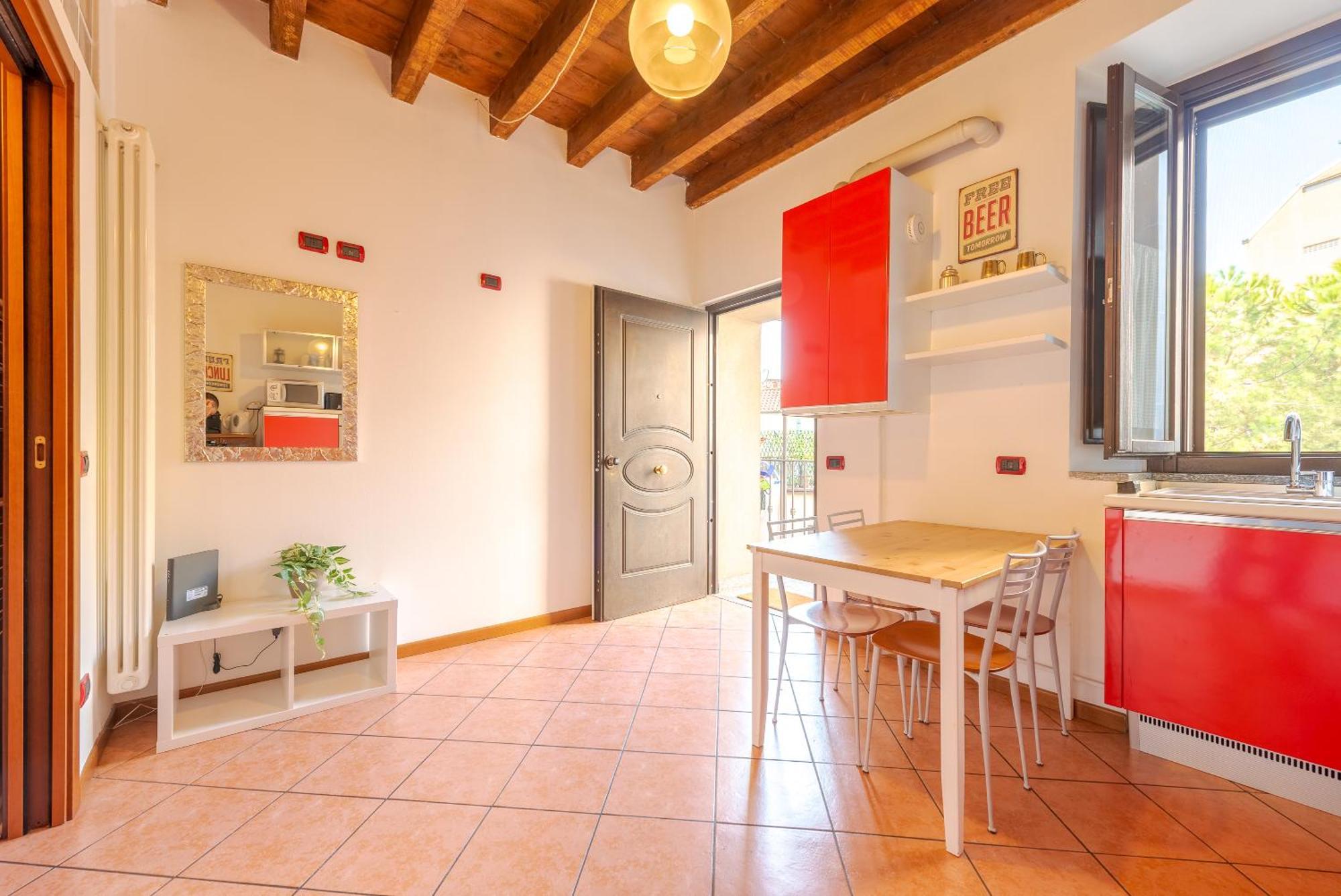 Guest Planet - Rosso Milano Apartment - Navigli Area Eksteriør billede