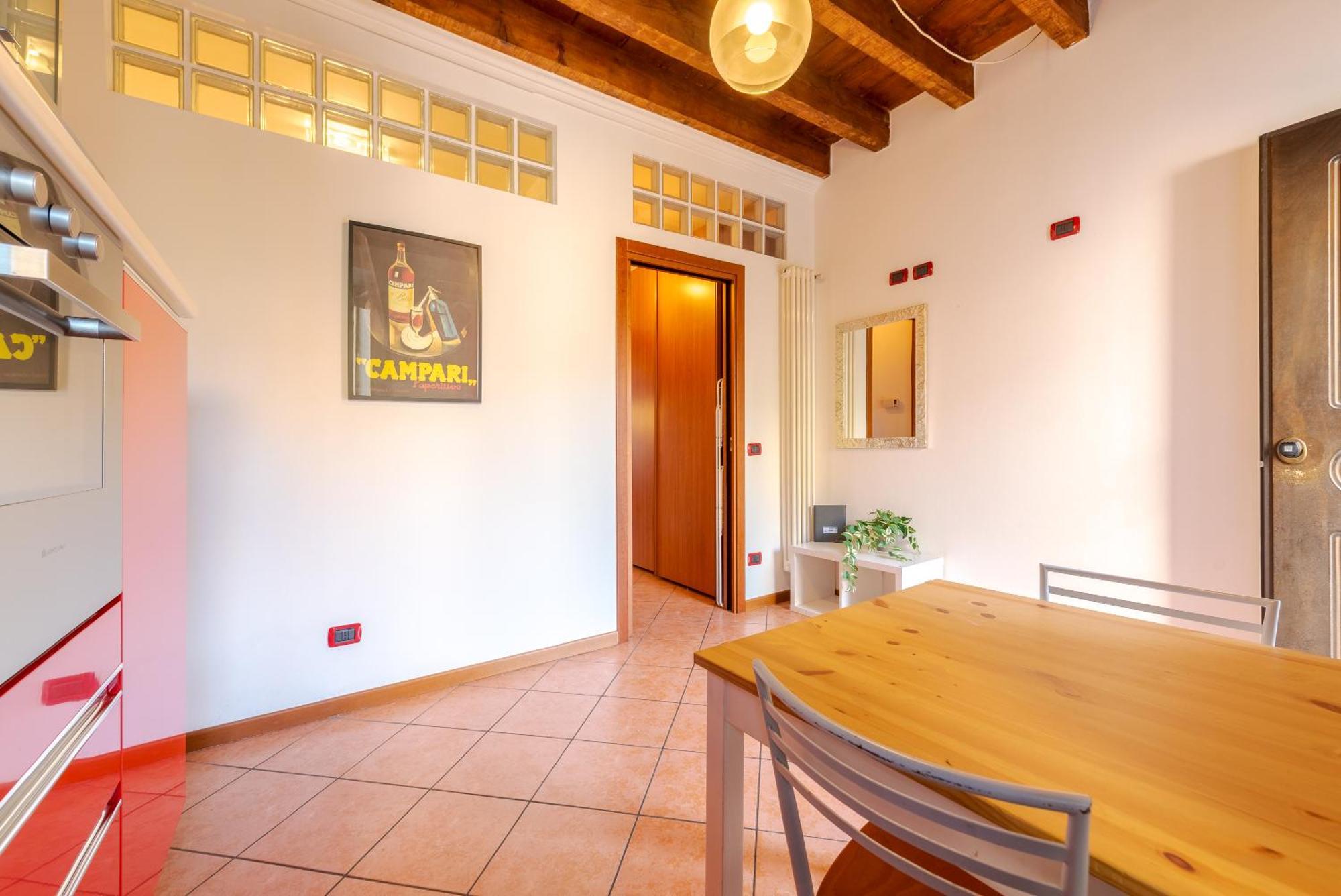 Guest Planet - Rosso Milano Apartment - Navigli Area Eksteriør billede
